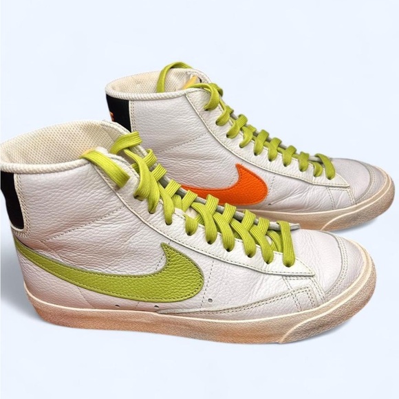 Nike Shoes - Blazer Mid '77 SE Sneaker. Green and orange. Nike. Women size 8